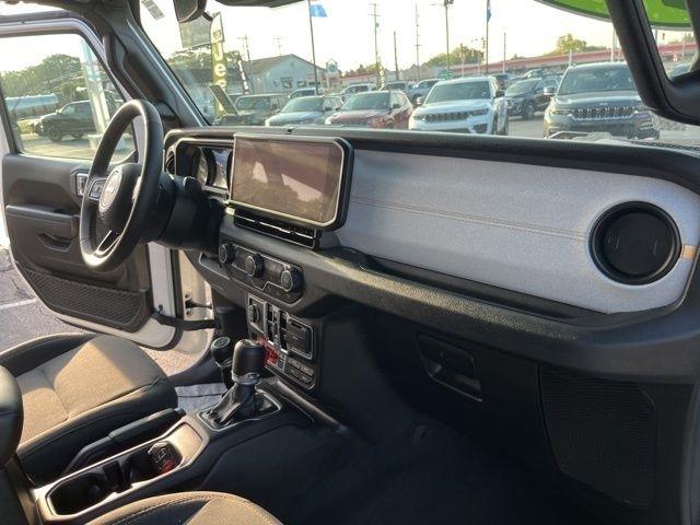 Jeep Wrangler Willys 4 Door 4x4 2024