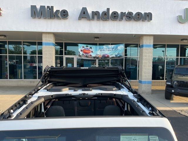 Jeep Wrangler Willys 4 Door 4x4 2024