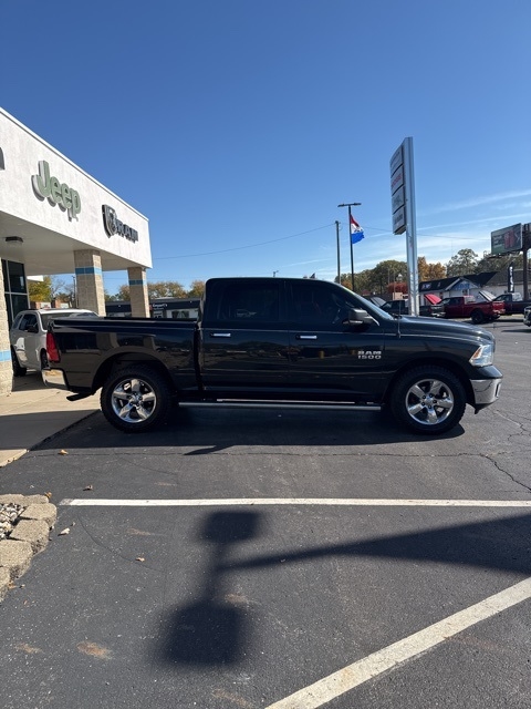 RAM 1500 Big Horn 4x4 Crew Cab 5'7" Box 2018 RAM 1500 Big Horn 4x4 Crew Cab 5'7" Box 2018