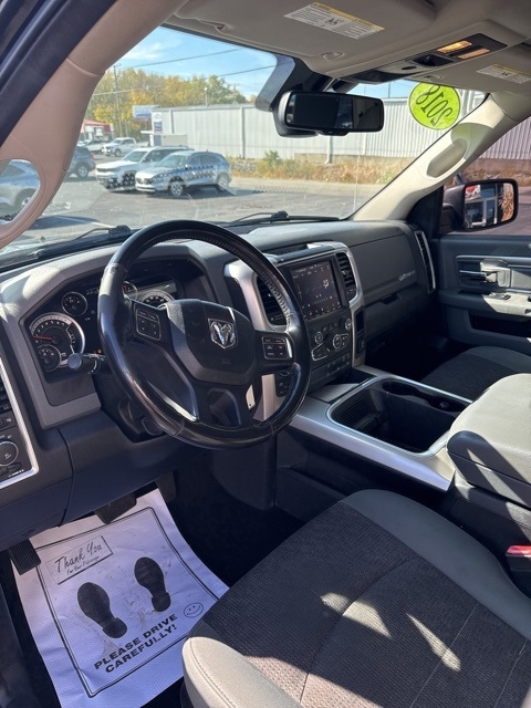 RAM 1500 Big Horn 4x4 Crew Cab 5'7" Box 2018 RAM 1500 Big Horn 4x4 Crew Cab 5'7" Box 2018