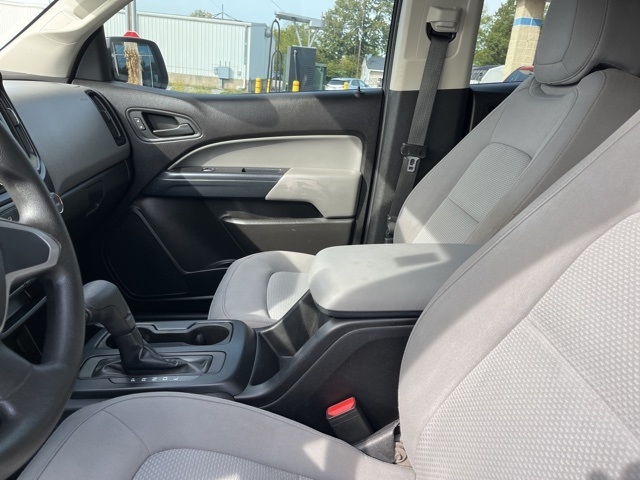 Chevrolet Colorado 2WD Crew Cab 140.5" WT 2017 Chevrolet Colorado 2WD Crew Cab 140.5" WT 2017