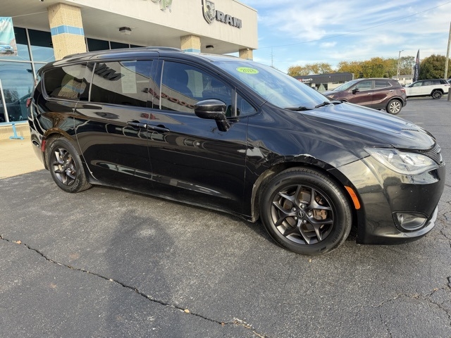 2018 Chrysler Pacifica Touring L Plus FWD