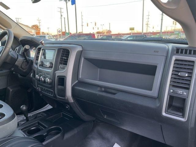 RAM 3500 Tradesman 4x4 Reg Cab 8' Box 2018
