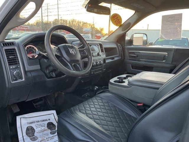 RAM 3500 Tradesman 4x4 Reg Cab 8' Box 2018