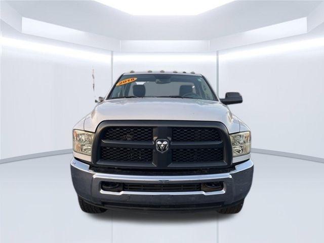 RAM 3500 Tradesman 4x4 Reg Cab 8' Box 2018