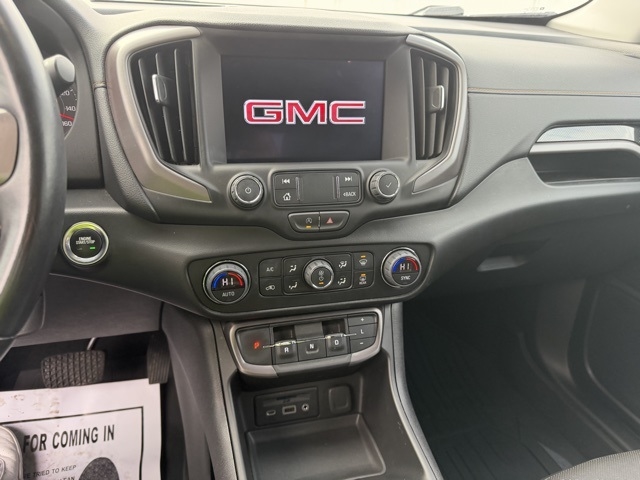 GMC Terrain AWD 4dr AT4 2022