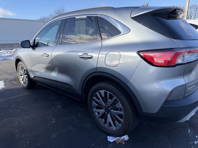 Ford Escape Titanium AWD 2022