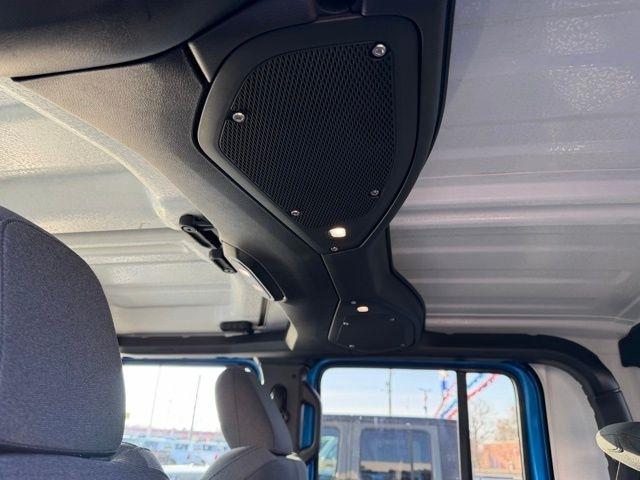 Jeep Gladiator Willys 4x4 2026