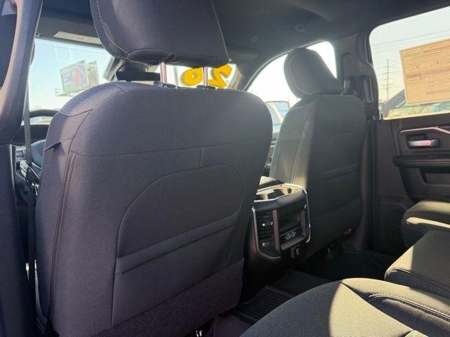 RAM 2500 Big Horn 4x4 Crew Cab 6'4" Box 2026