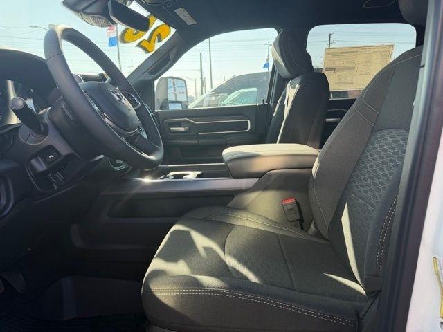 RAM 2500 Big Horn 4x4 Crew Cab 6'4" Box 2026