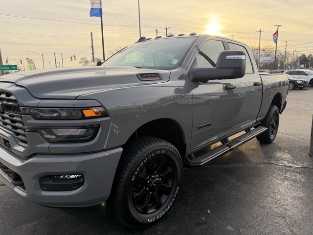 RAM 2500 Big Horn 4x4 Crew Cab 6'4" Box 2026