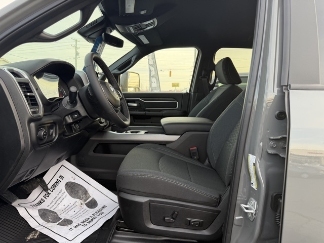 RAM 2500 Big Horn 4x4 Crew Cab 6'4" Box 2026