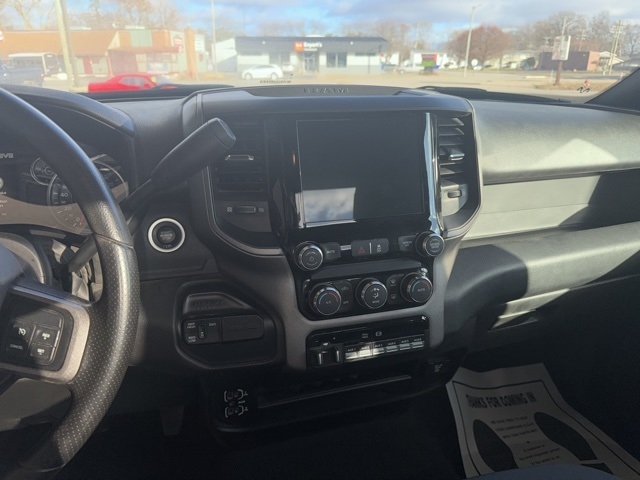 RAM 3500 Tradesman 4x4 Reg Cab 8' Box 2021