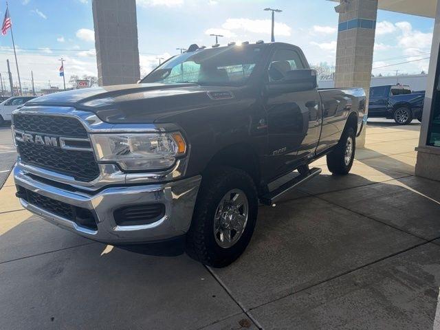 2021 RAM 3500 Tradesman 4x4 Reg Cab 8' Box