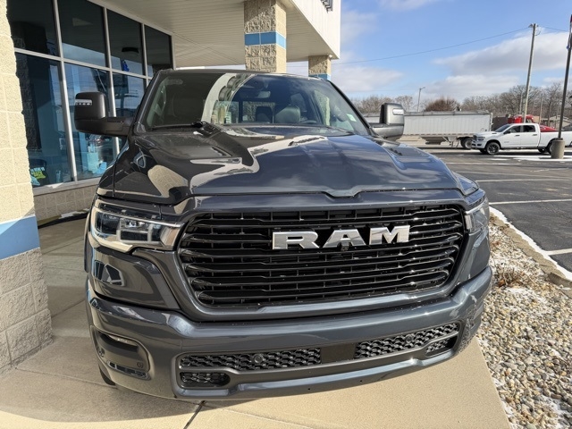 RAM 1500 Laramie 4x4 Crew Cab 5'7" Box 2026