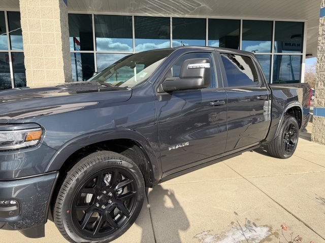 RAM 1500 Laramie 4x4 Crew Cab 5'7" Box 2026