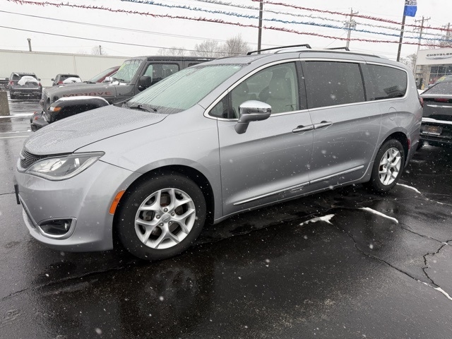 2020 Chrysler Pacifica Limited FWD