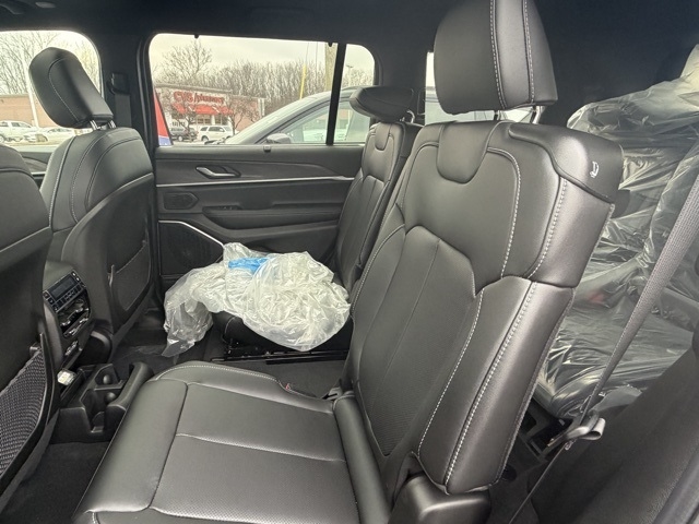 Jeep Grand Cherokee L Limited 4x4 2025