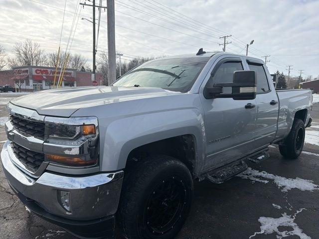 2017 Chevrolet Silverado 1500 4WD Double Cab 143.5" LT w/1LT