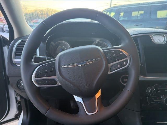 Chrysler 300 300 Touring L AWD 2023