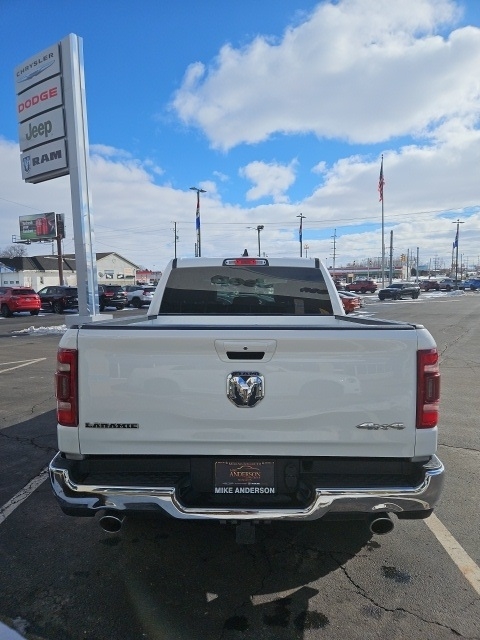 RAM 1500 Laramie 4x4 Crew Cab 5'7" Box 2024