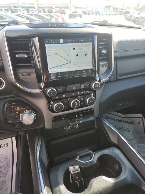 RAM 1500 Laramie 4x4 Crew Cab 5'7" Box 2024