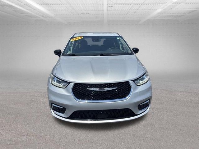Chrysler Pacifica Touring L FWD 2024
