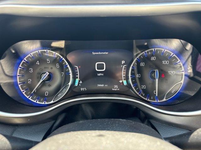Chrysler Pacifica Touring L FWD 2024