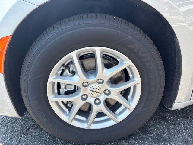 Chrysler Pacifica Touring L FWD 2024