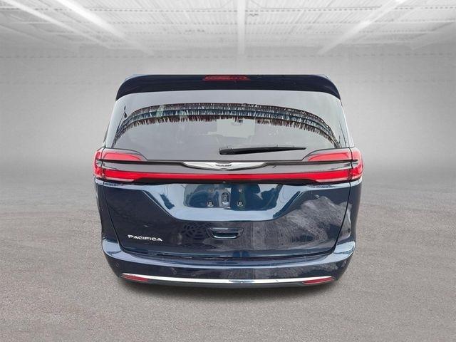 Chrysler Pacifica Touring L FWD 2024