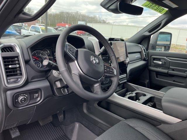 RAM 2500 Big Horn 4x4 Crew Cab 6'4" Box 2026