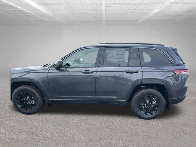 Jeep Grand Cherokee Laredo Altitude 4x4 2026