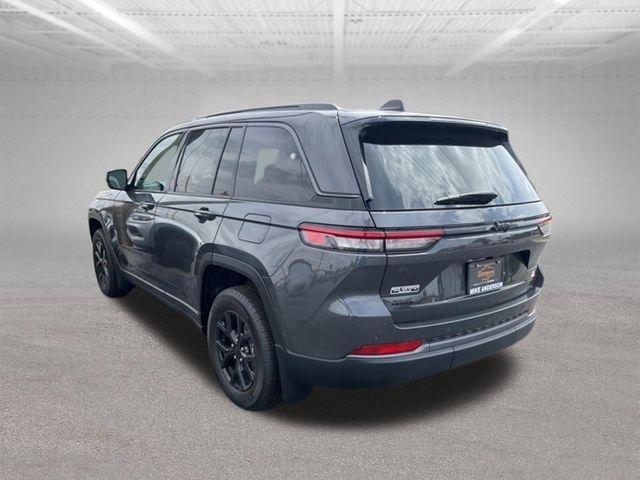 Jeep Grand Cherokee Laredo Altitude 4x4 2026