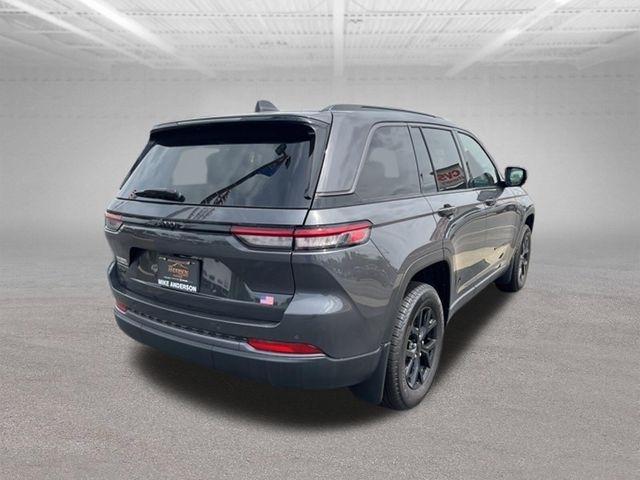 Jeep Grand Cherokee Laredo Altitude 4x4 2026