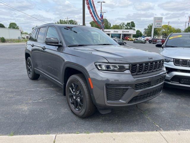 Jeep Grand Cherokee Laredo Altitude 4x4 2026
