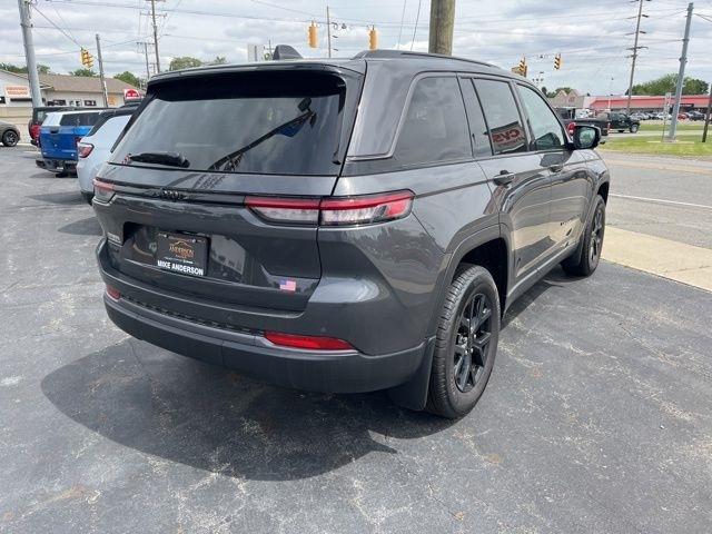 Jeep Grand Cherokee Laredo Altitude 4x4 2026