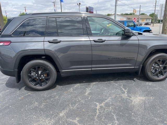 Jeep Grand Cherokee Laredo Altitude 4x4 2026