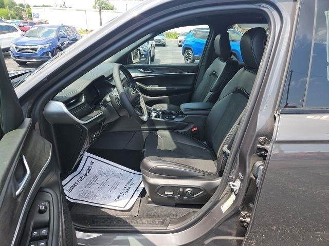 Jeep Grand Cherokee Laredo Altitude 4x4 2026