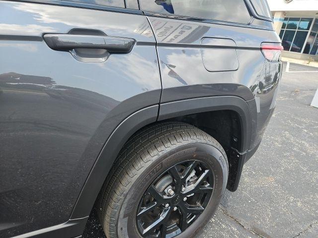 Jeep Grand Cherokee Laredo Altitude 4x4 2026