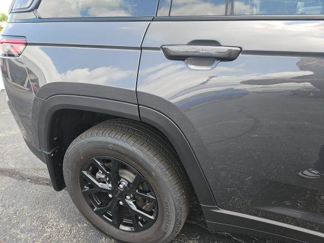 Jeep Grand Cherokee Laredo Altitude 4x4 2026