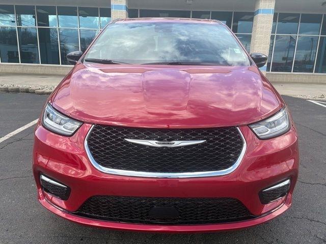 2026 Chrysler Pacifica Select FWD