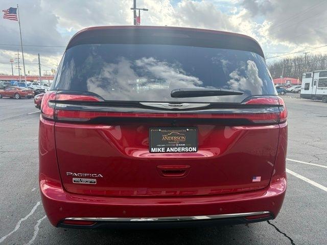 Chrysler Pacifica Select FWD 2026