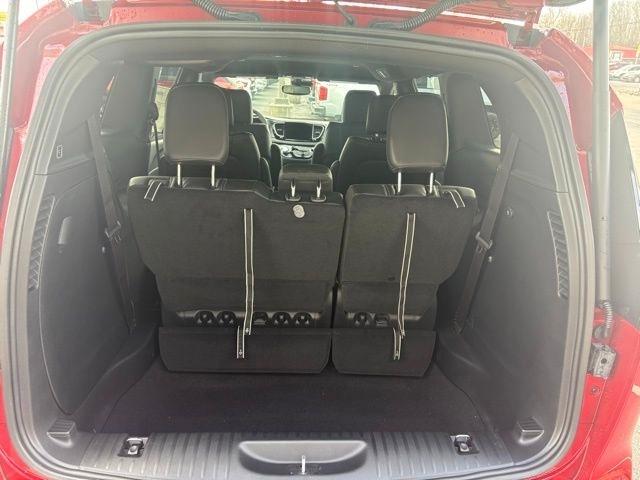 Chrysler Pacifica Select FWD 2026