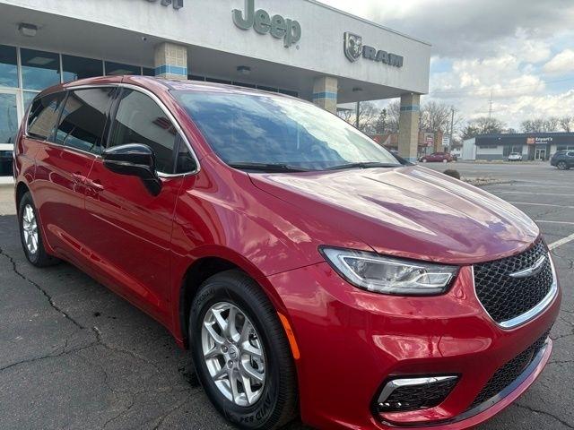 2026 Chrysler Pacifica Select FWD