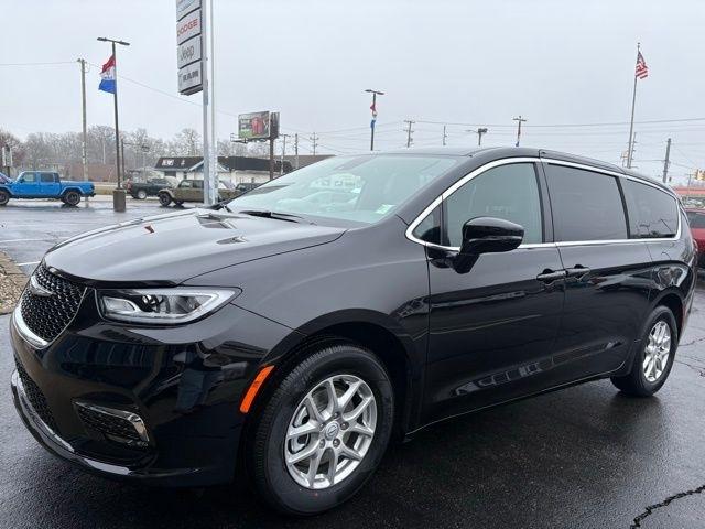 Chrysler Pacifica Select FWD 2026