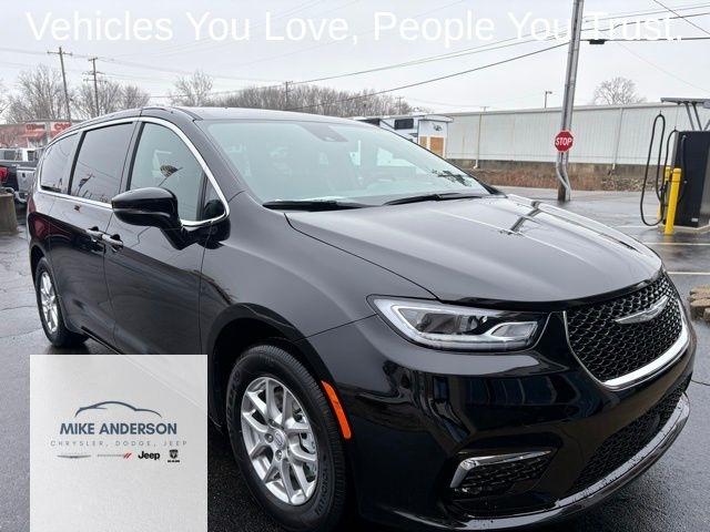 2026 Chrysler Pacifica Select FWD