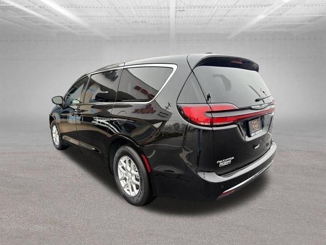 Chrysler Pacifica Select FWD 2026