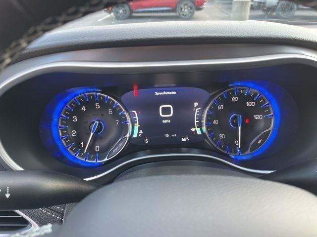 Chrysler Pacifica Select FWD 2026