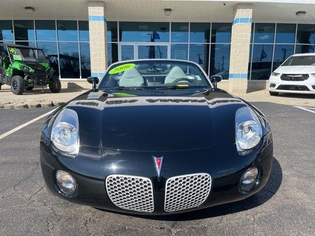 Pontiac Solstice 2dr Convertible 2006