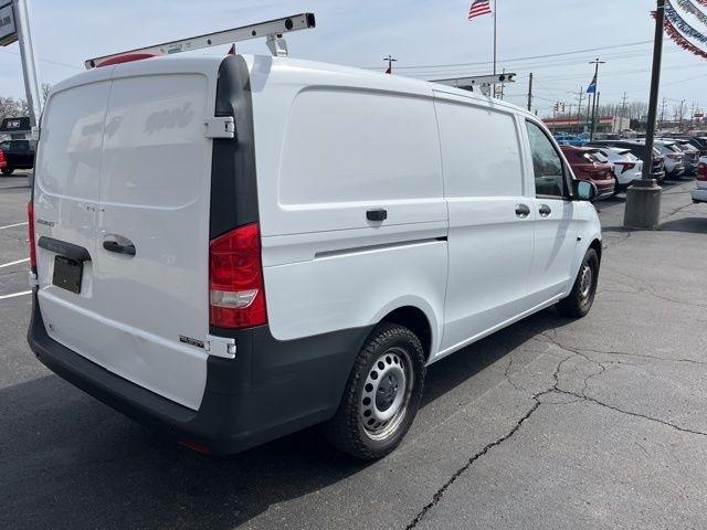 Mercedes-Benz Metris Cargo Van Standard Roof 126" Wheelbase 2019